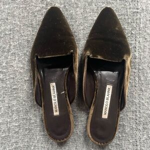 Manolo Blahnik velvet flats mules